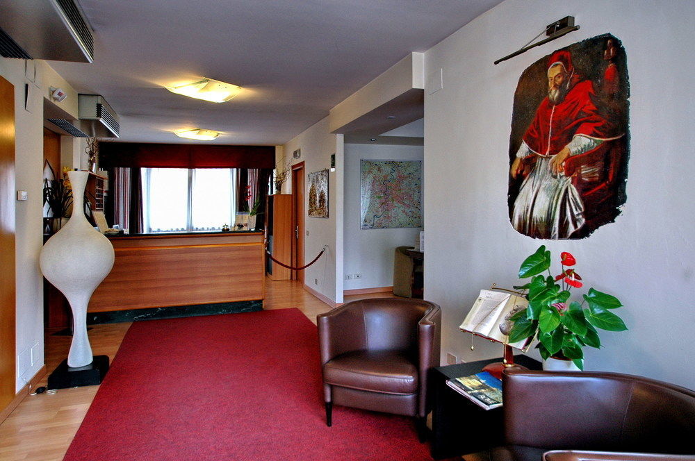 Hotel Sisto V Rom Exteriör bild
